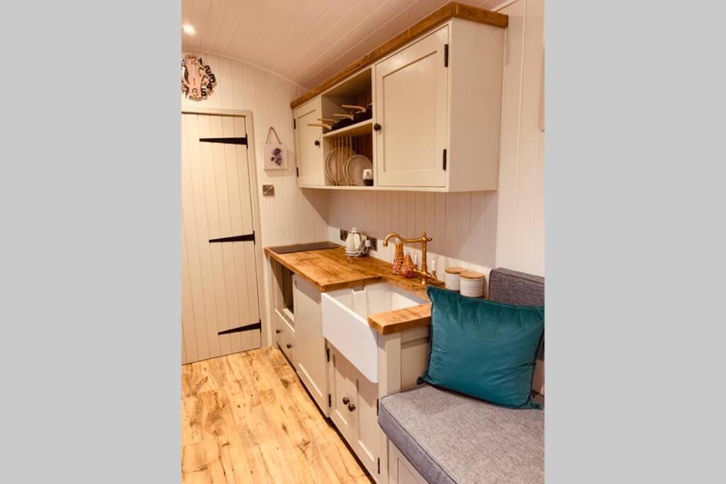 Lle Mary - Beautiful Views, Hot Tub, Secluded, Dog Welcome, Barmouth Llanddwywe Exterior foto